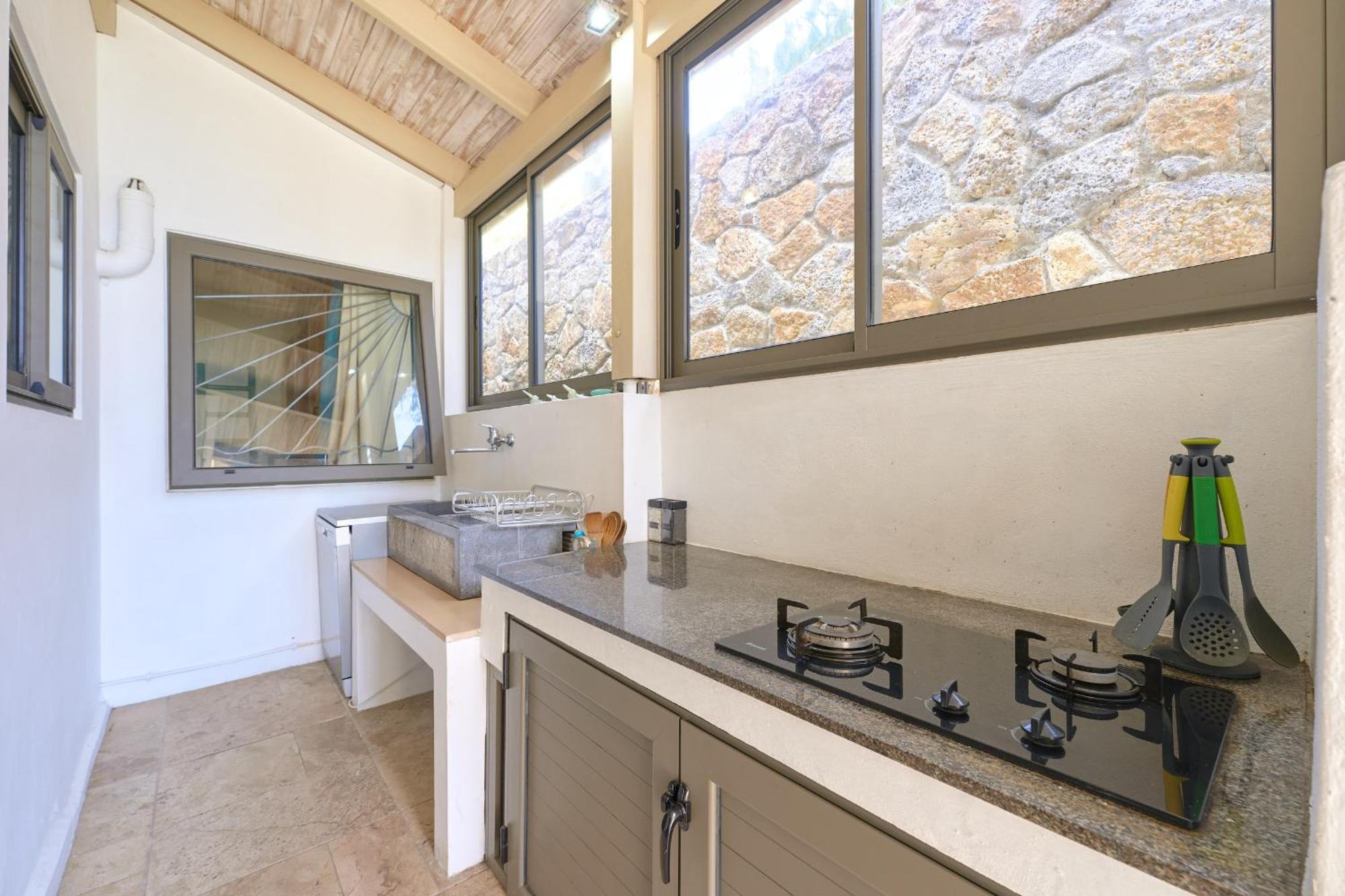 Lagon Bleu, Waterfront, Private Pool, 4 Bedrooms En-suite Grand Gaube