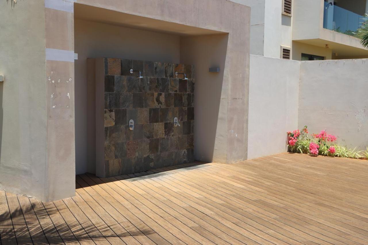No 61 Nariyal Apartment Roches Noires