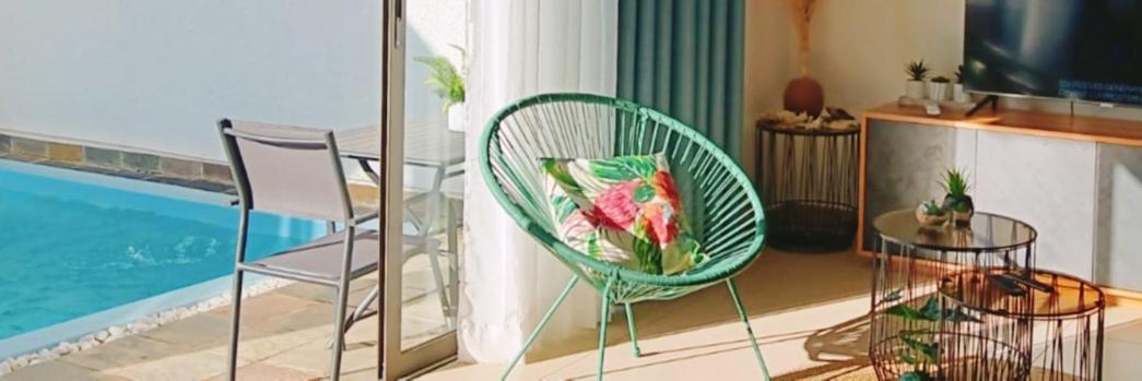 Guest house 3bed With Private Pool And Rooftop With A Sea View In Flic-en-flac, Mauritius *