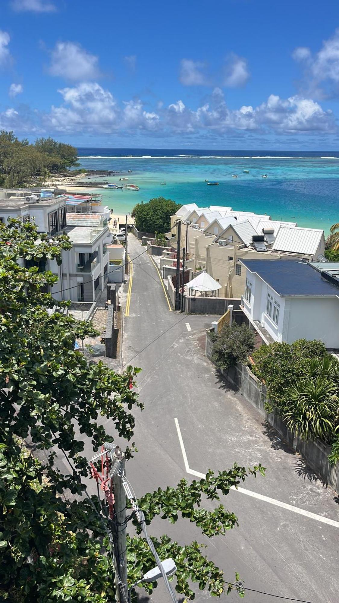 Bluebay 360 Seaview Apartment