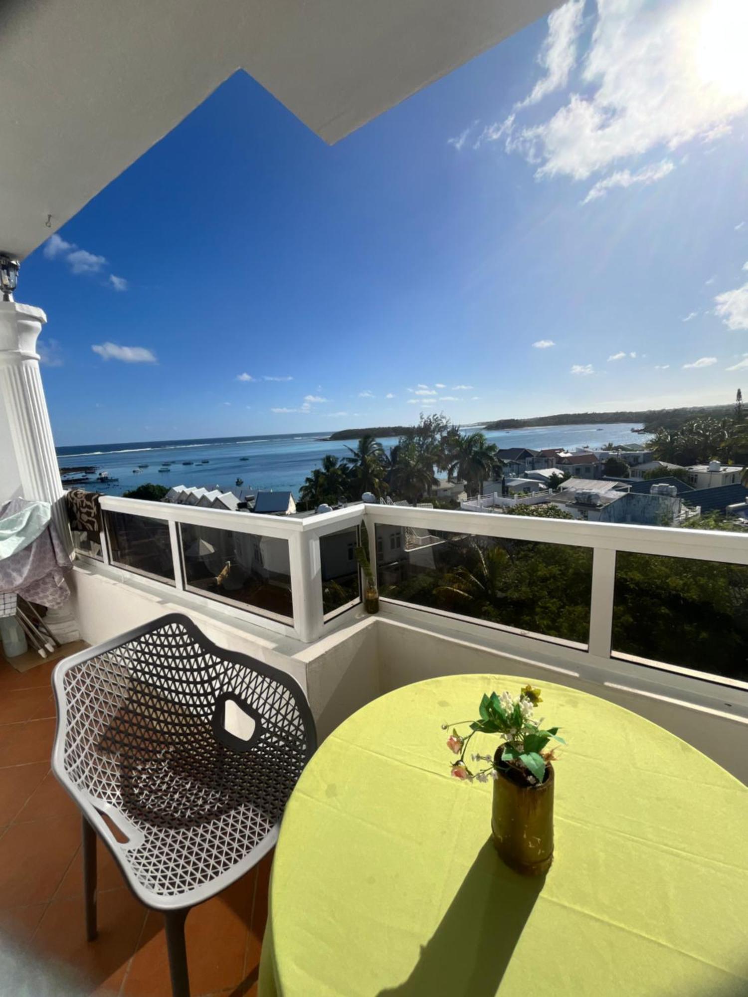 Bluebay 360 Seaview Apartment *