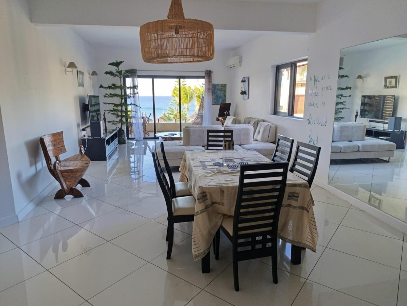 Apartment Magnificent Sea-view *