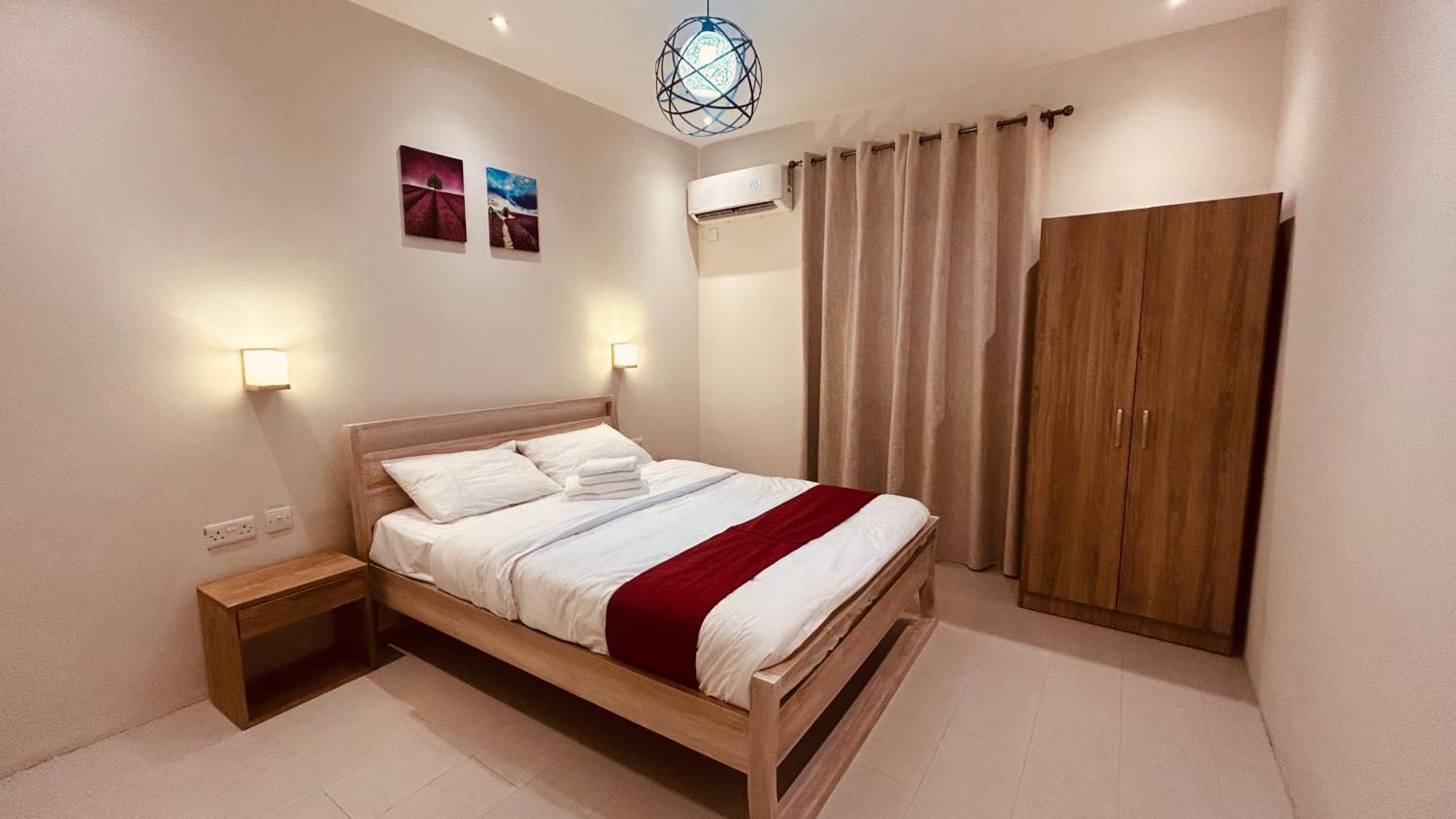 Palmeras - 4 Bedrooms Ac Modern Luxury Holiday home *