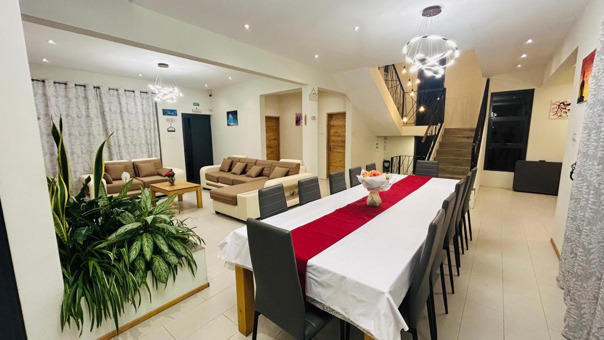 Holiday home Palmeras - 4 Bedrooms Ac Modern Luxury
