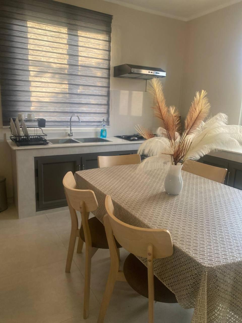 Roshan Seaview Apartment