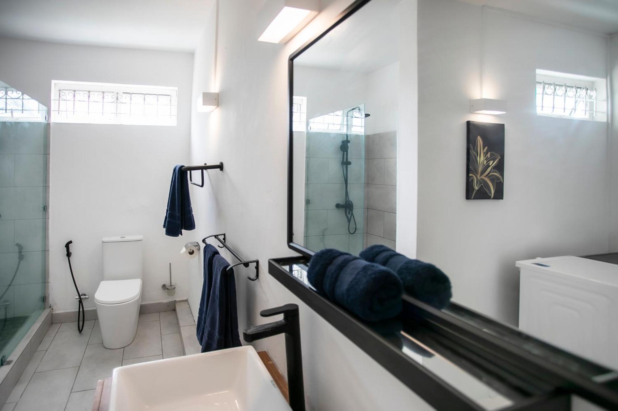 Apartment Sunny Two Bedroom Loft - Sea Views And Pool