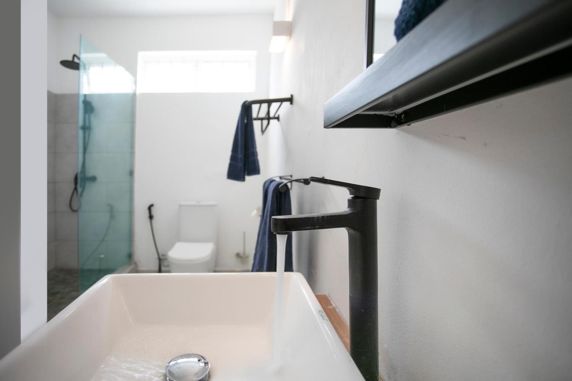 Sunny Two Bedroom Loft - Sea Views And Pool * Riviere Noire