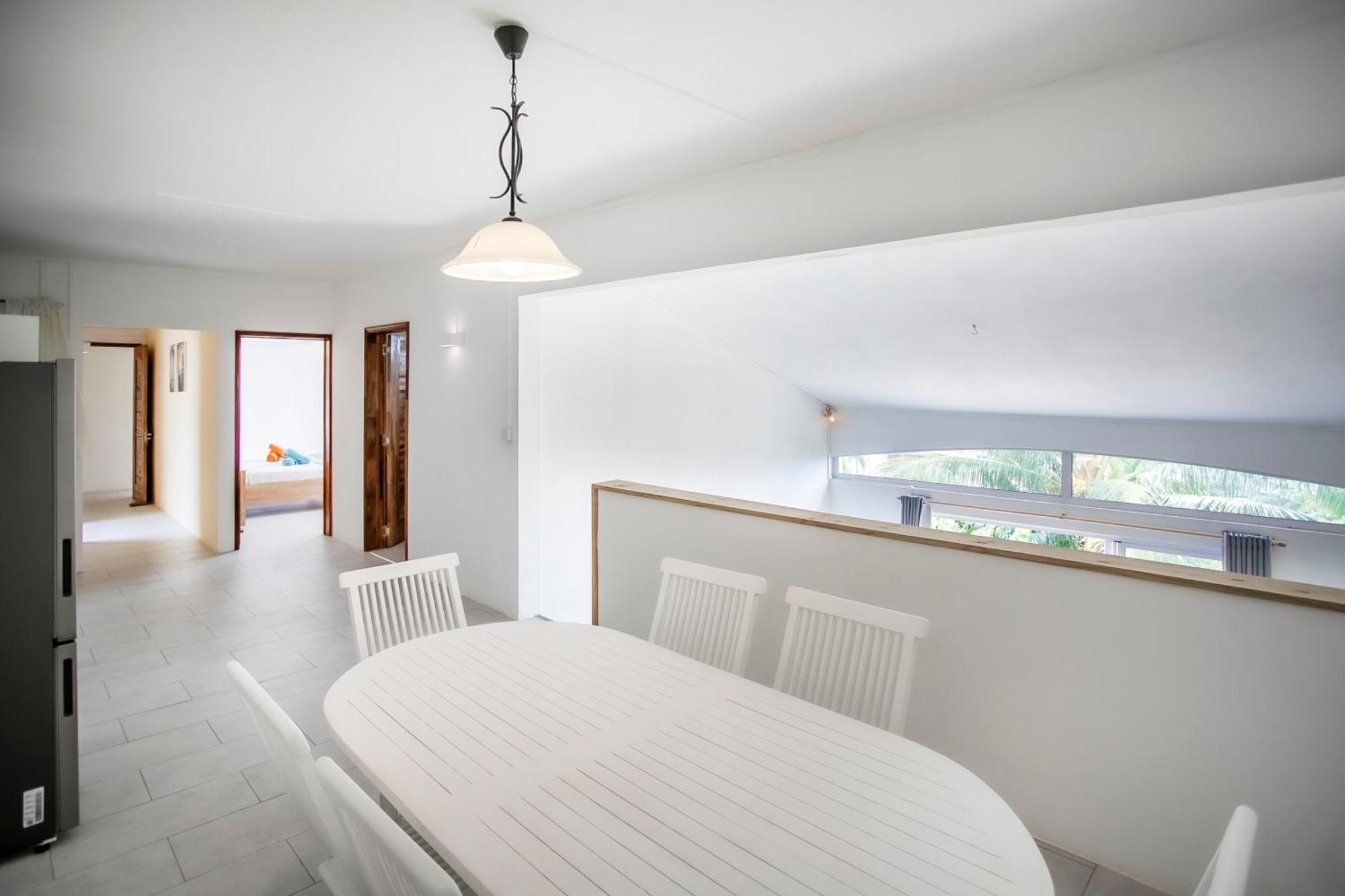 Apartment Sunny Two Bedroom Loft - Sea Views And Pool