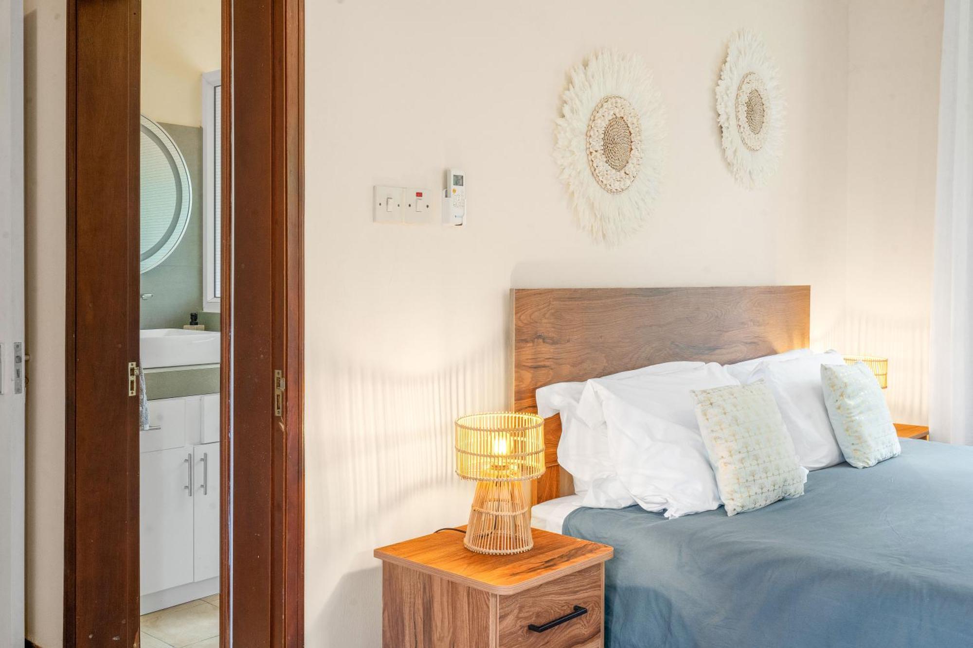 Lakaz Del Sol - Modern And Elegant With Luxurious Garden, Pool And Barbecue Area - Tourism Permit Certified Apartment *