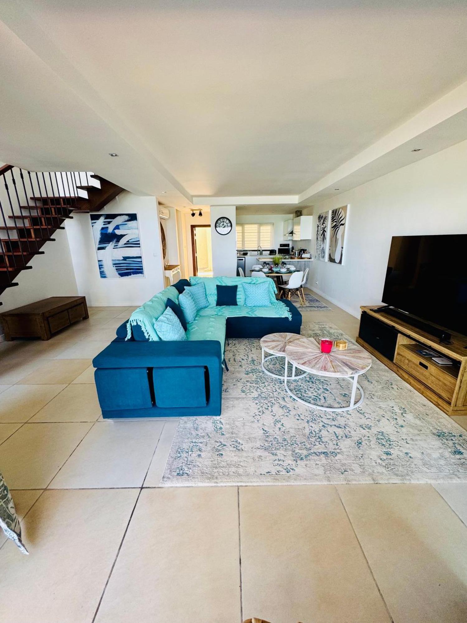 Coin De Mire Luxury Beachfront Duplex Villa *