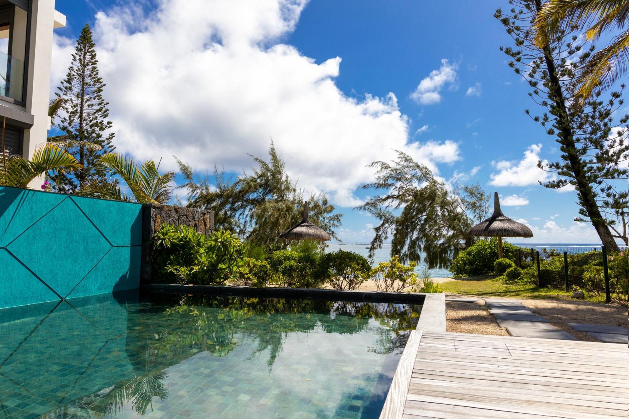 Tropical Beachfront Apartment
