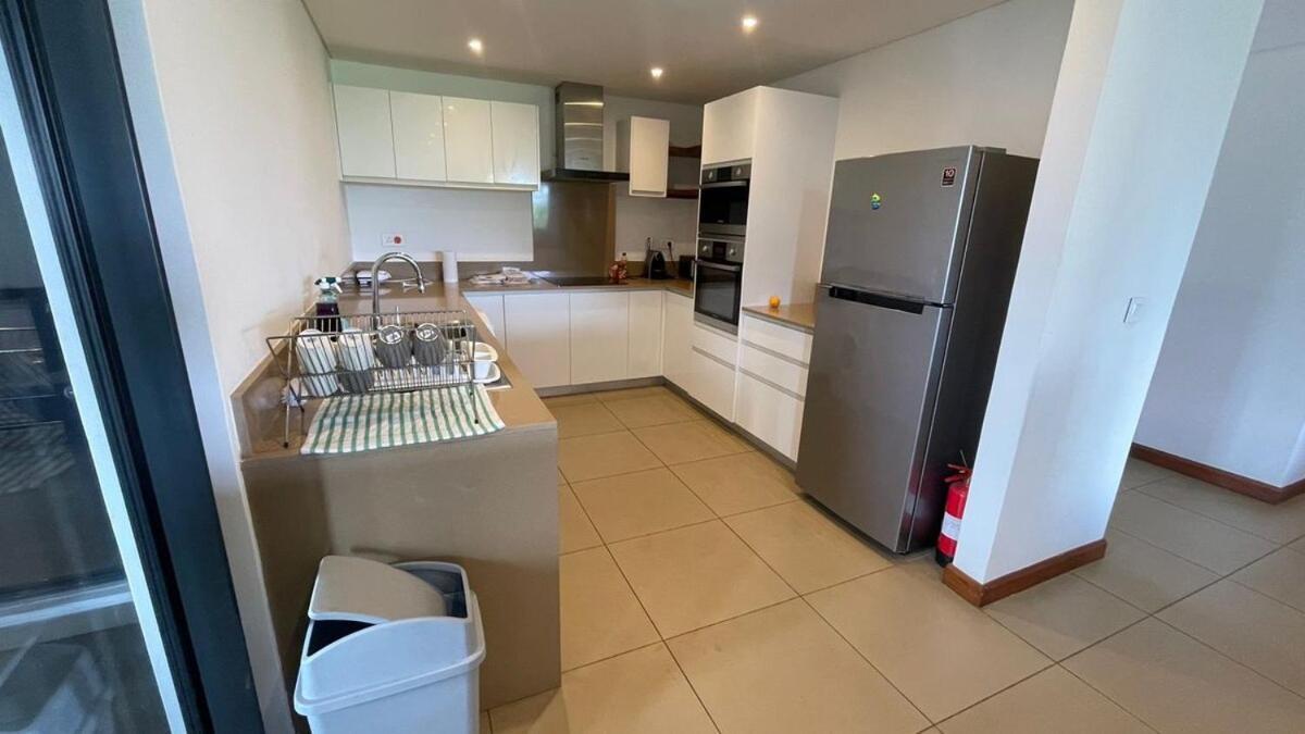 Spacious 3-bedroom Penthouse With Sea Views In Azuri Mauritius *