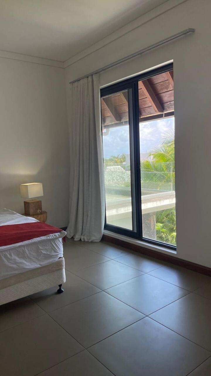 Spacious 3-bedroom Penthouse With Sea Views In Azuri Mauritius *