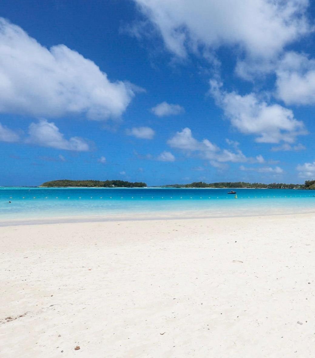 Beachfront Bliss Stunning Sea View Beach Apartment Apartamento *