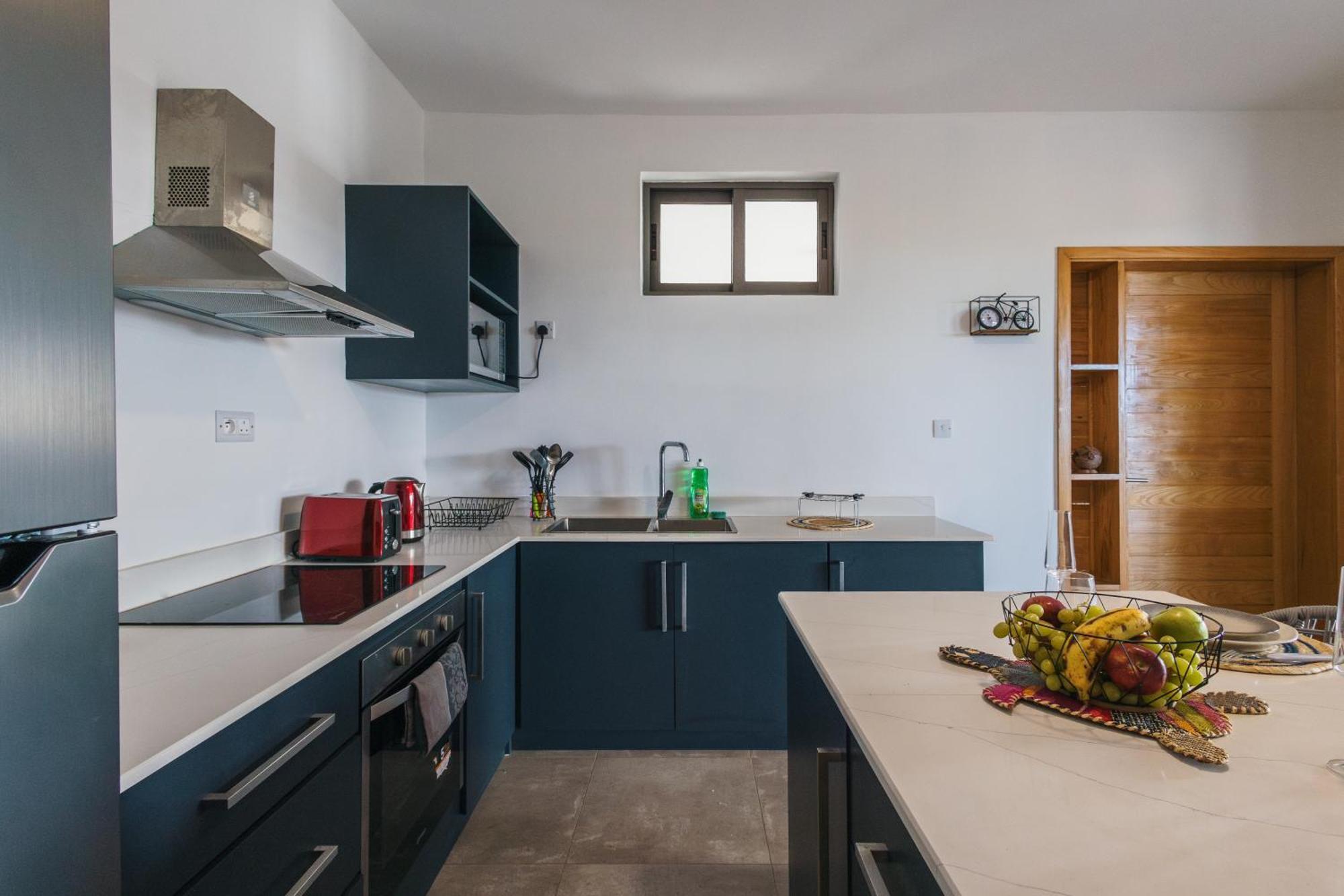 Apartment Cozy Penthouse - Near Restaurants And Beaches