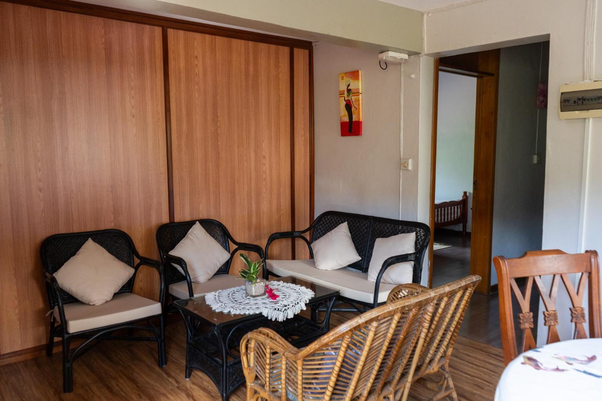 La Romance Kreol Guest house Eau Vanee