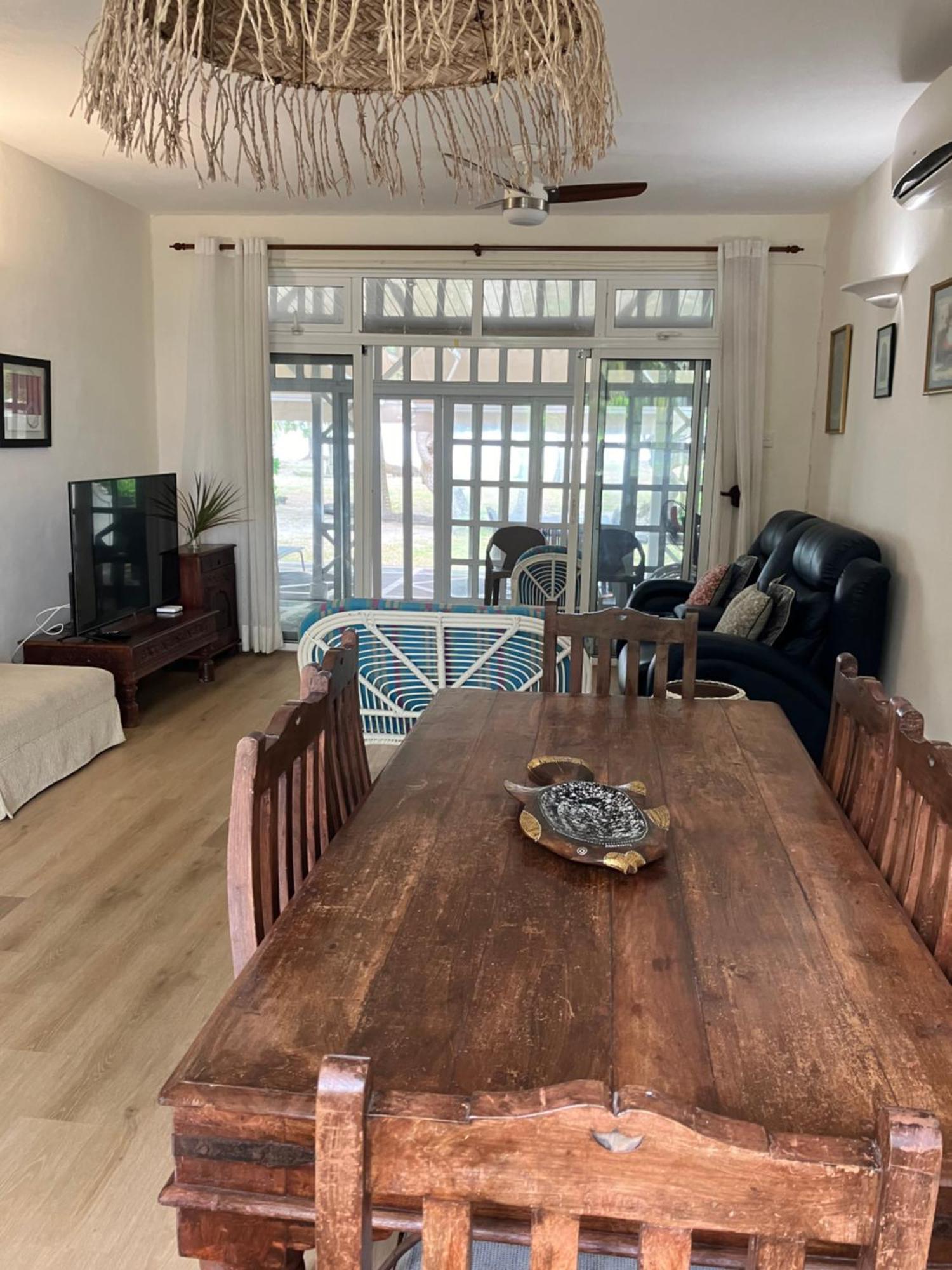 Villa Fully Furnished Luxury 3 Right On A Blue Ocean