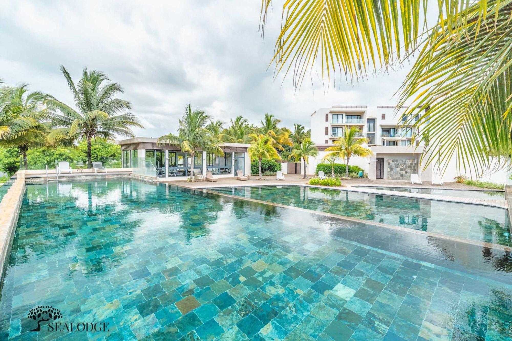 Echoes Of The Reef - Azuri Village Apartment