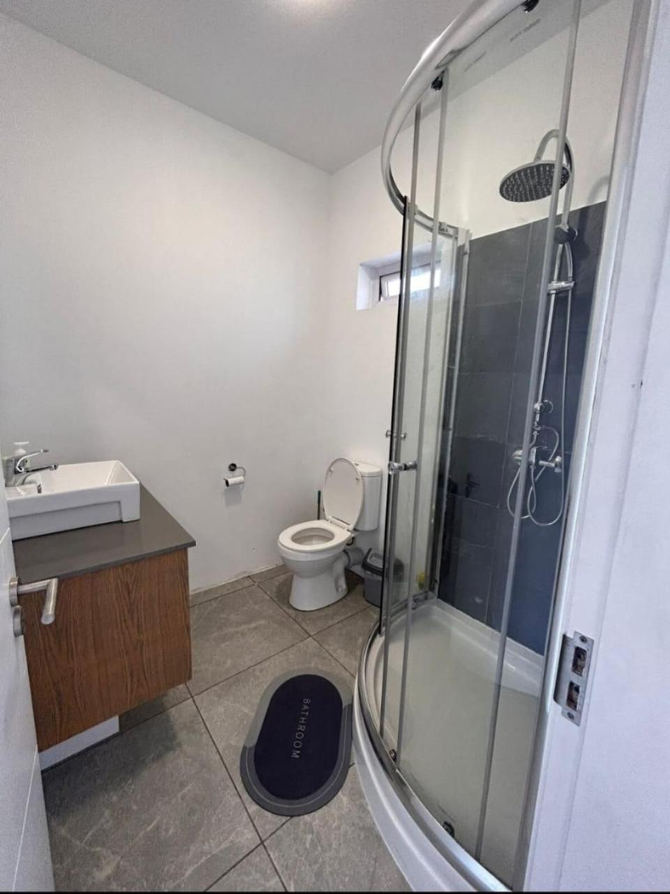 Kayla Apartment