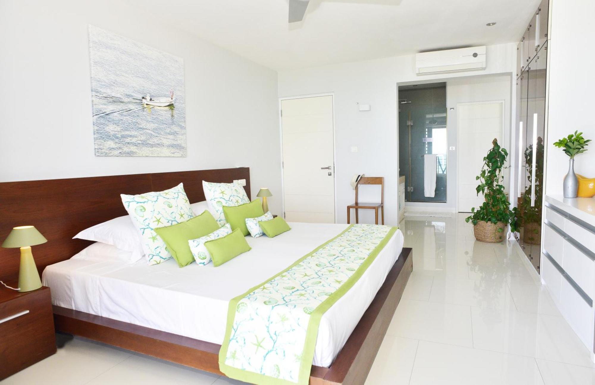 Apartment Paradise Luxury Beachfront *