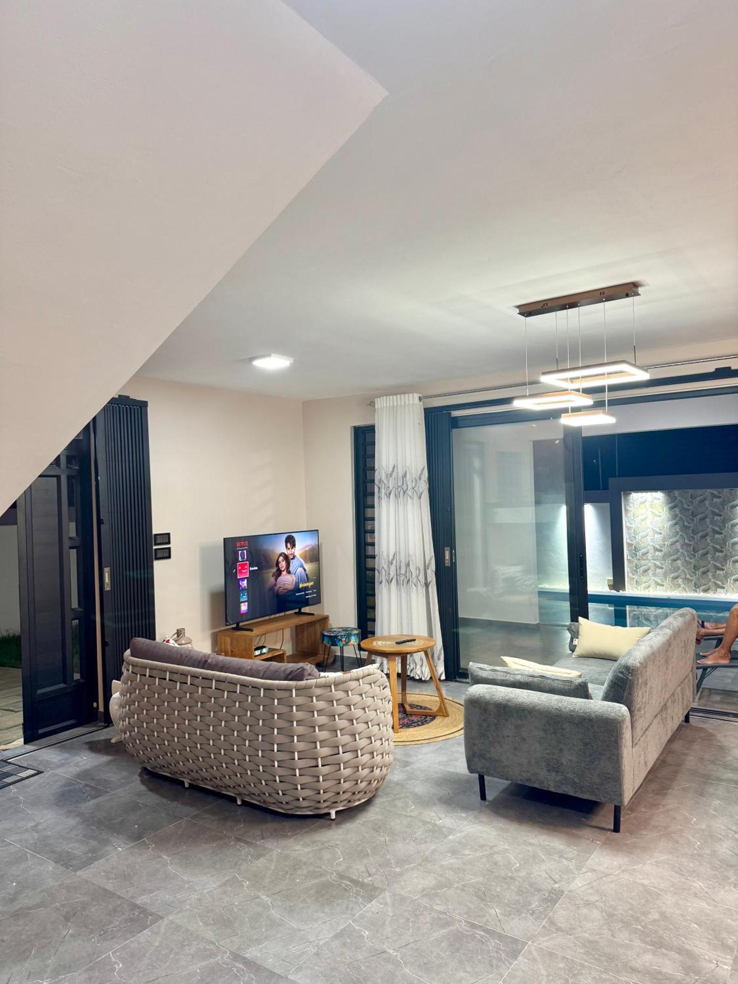 Villa Luxury 6br