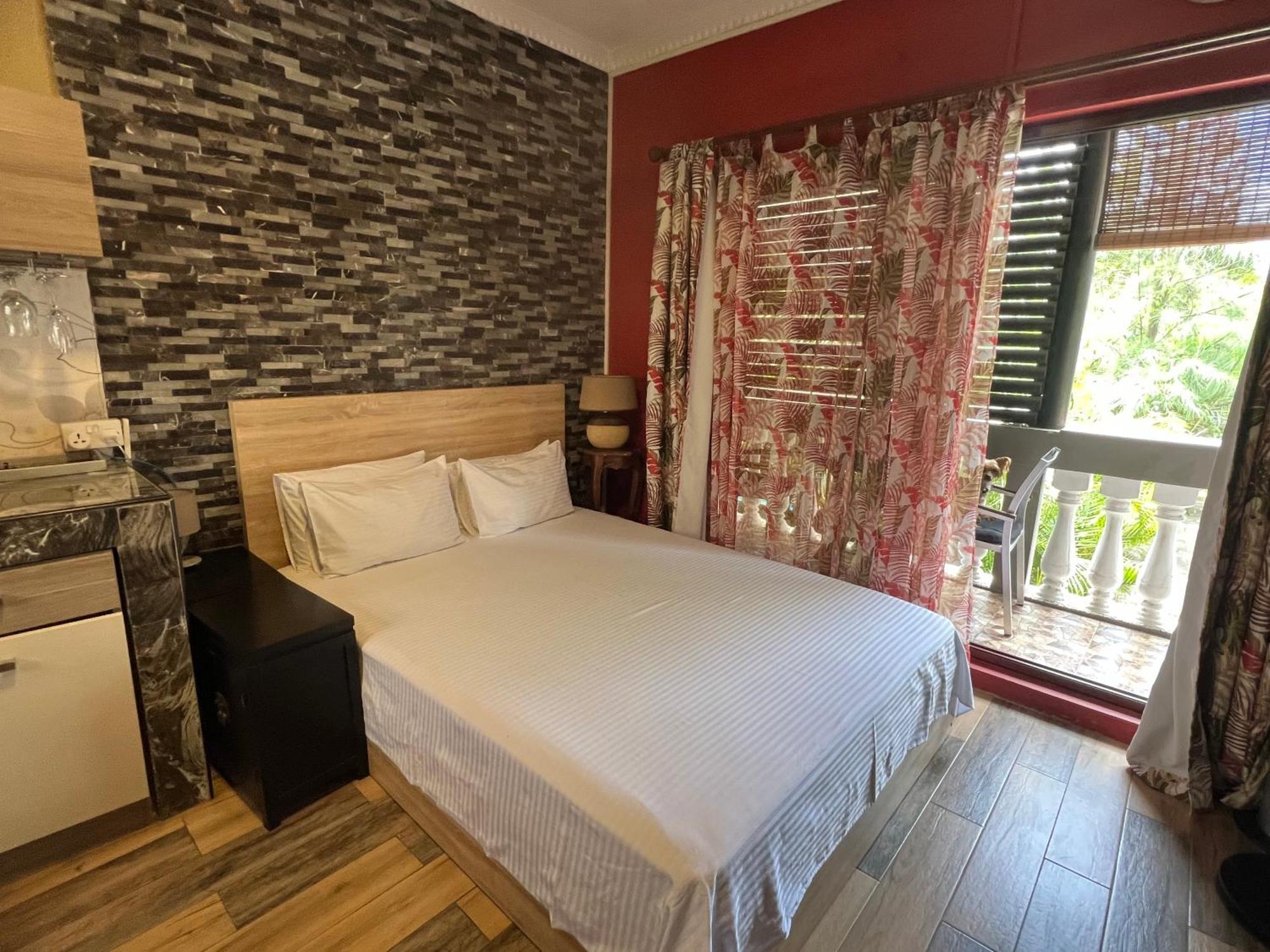 Sunshine Paradise - - 150m Apartment Trou aux Biches