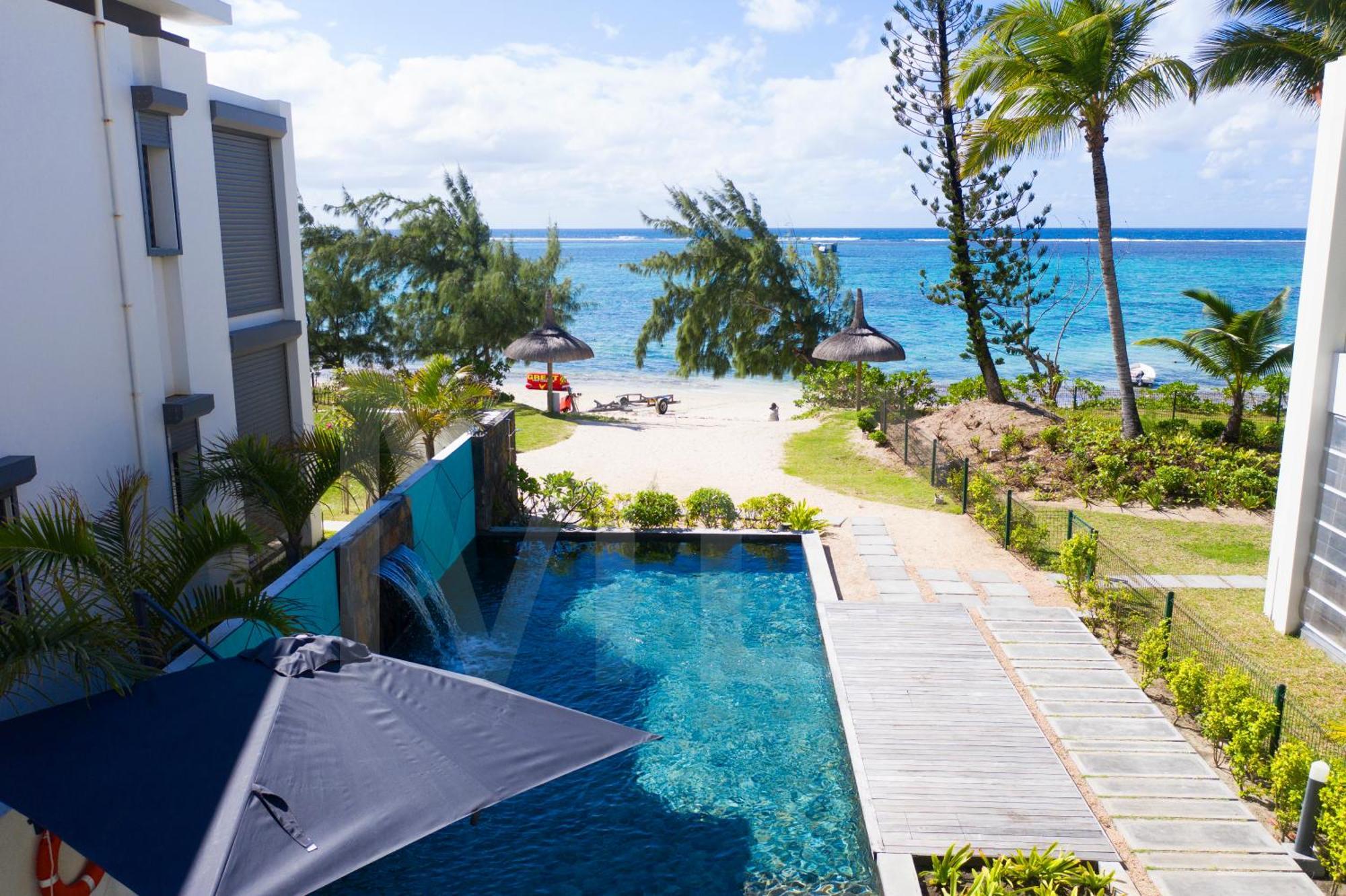 Apartment Penthouse De La Plage, Private Lift Belle Mare