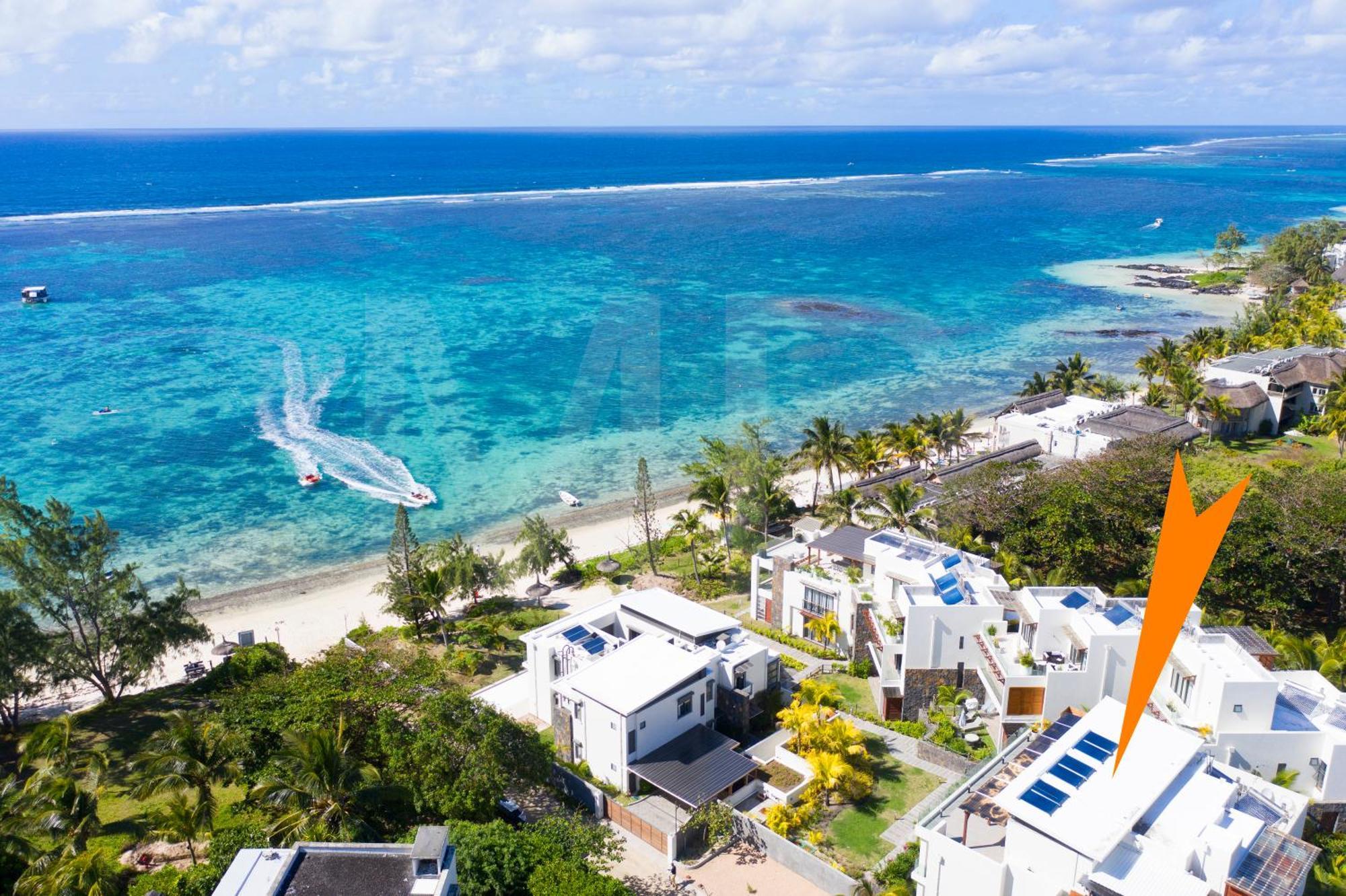 Penthouse De La Plage, Private Lift * Belle Mare