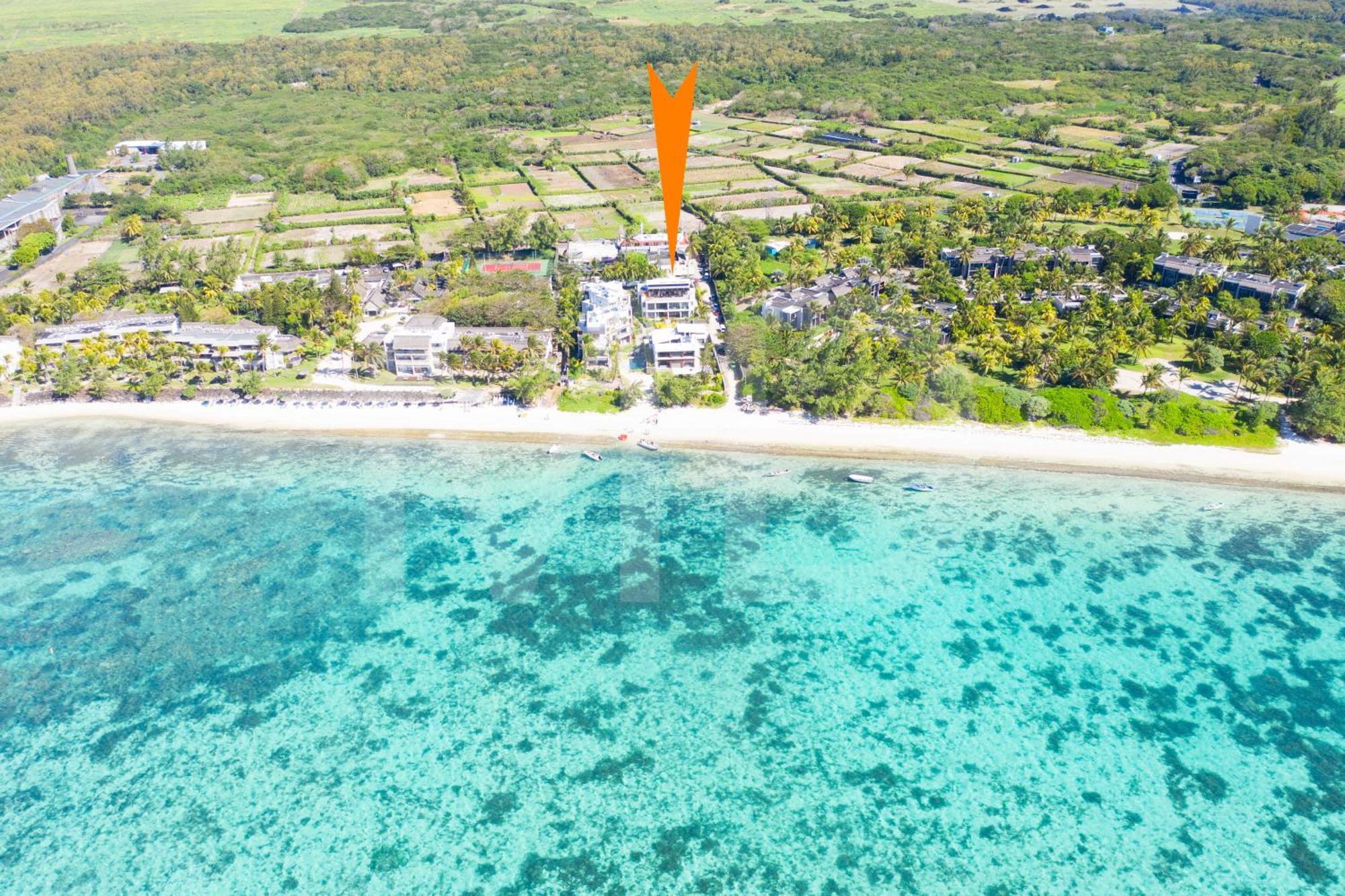 Penthouse De La Plage, Private Lift Belle Mare
