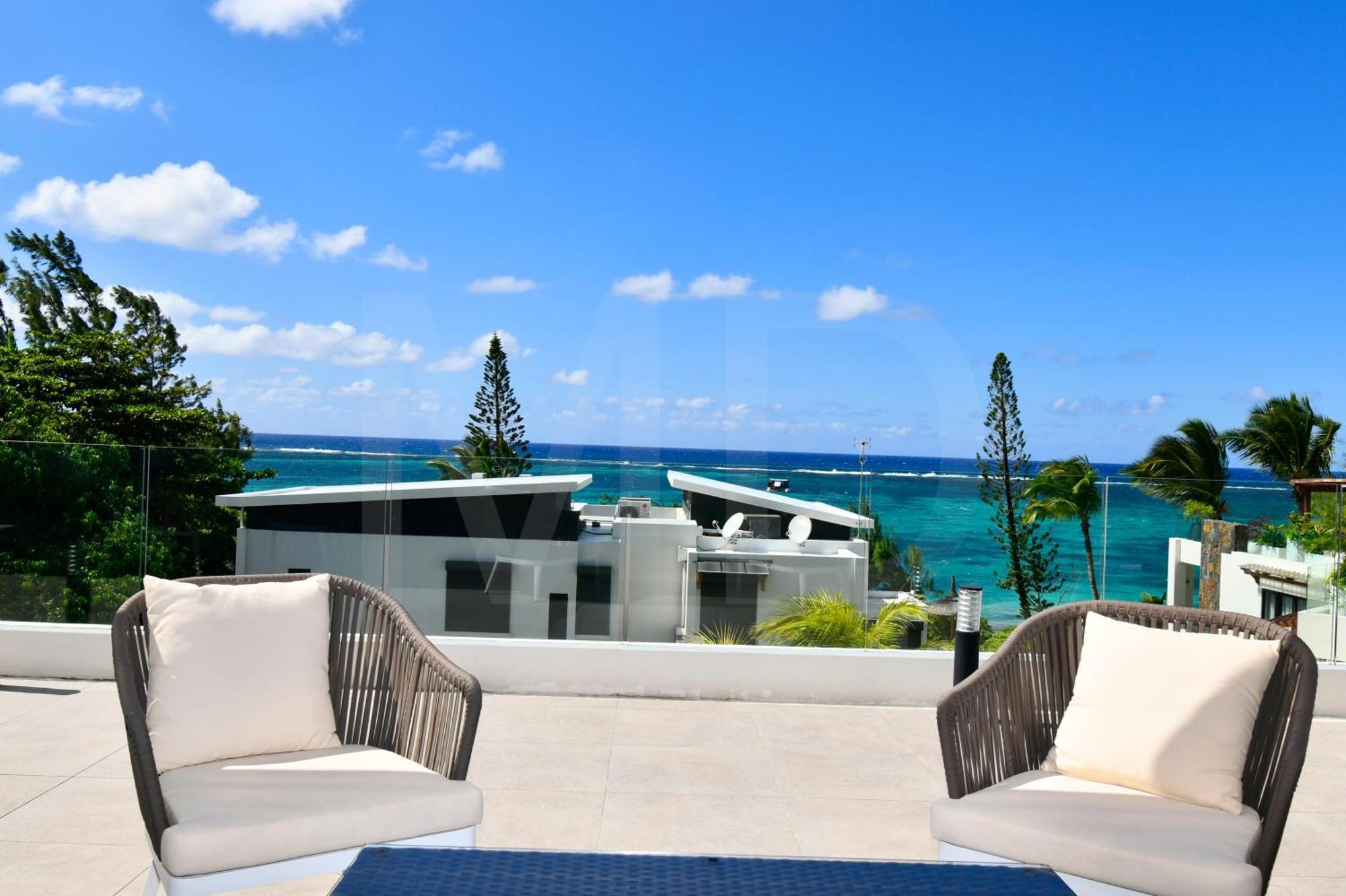 Apartment Penthouse De La Plage, Private Lift *