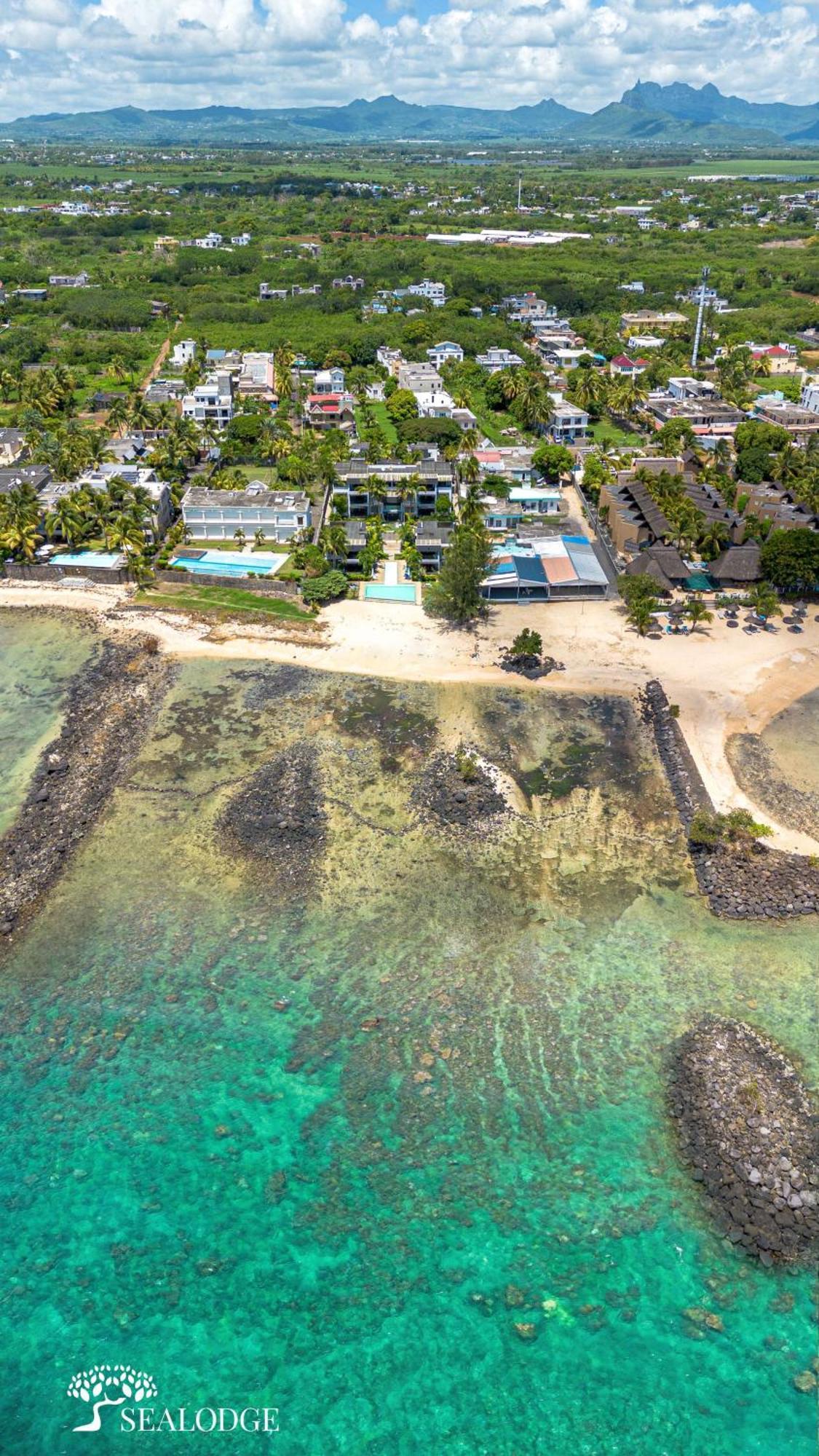 Kanope Bay - Beachfront