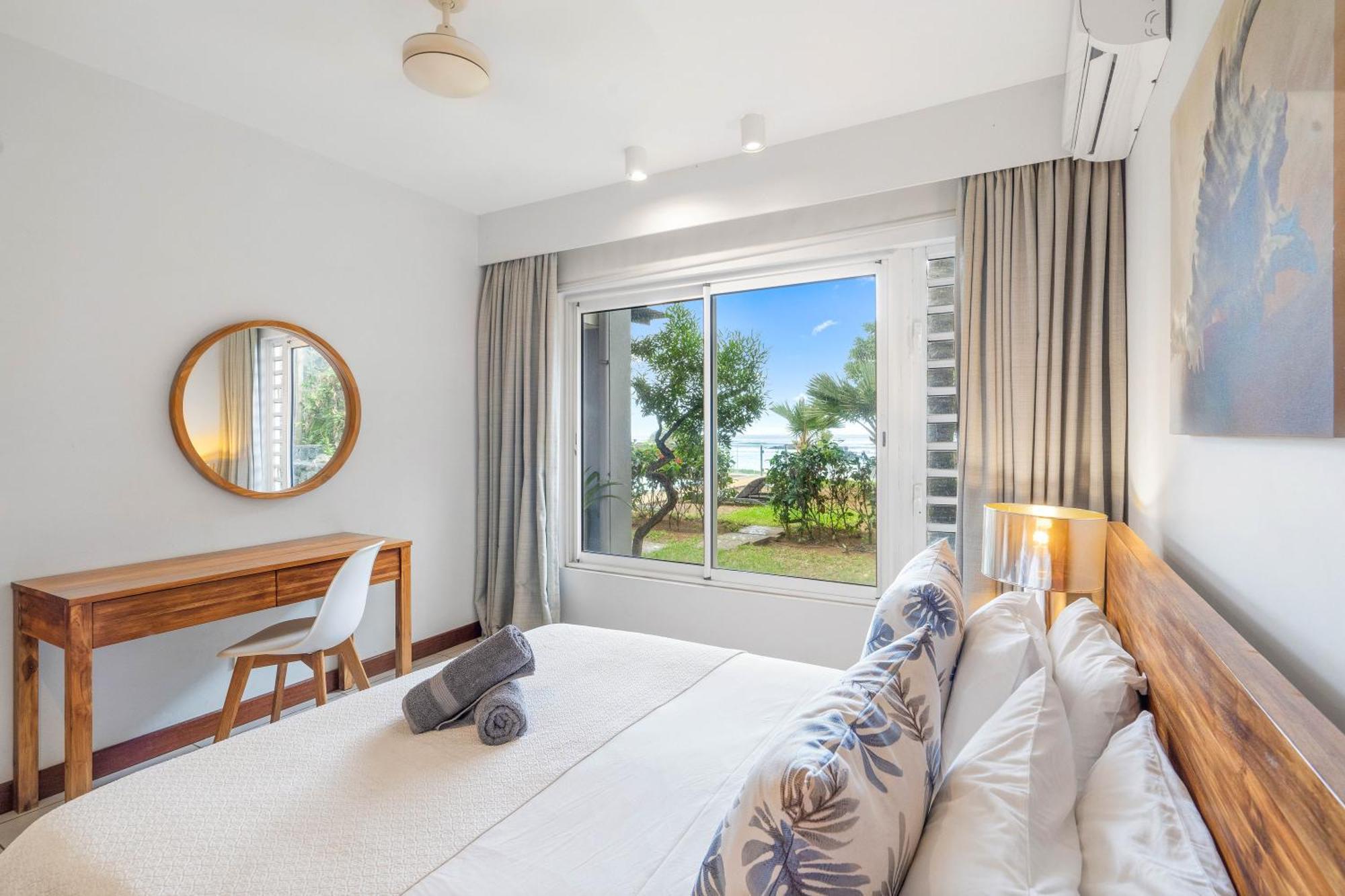 Kanope Bay - Beachfront