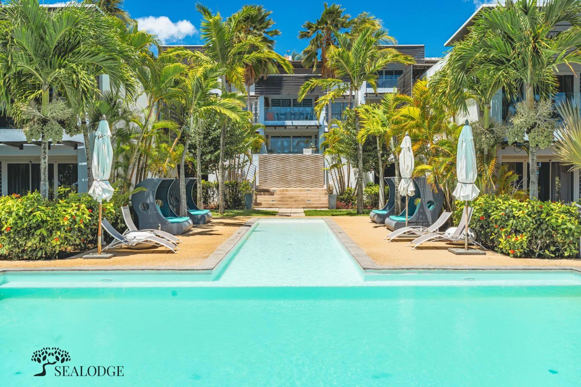 Kanope Bay - Beachfront Aparthotel *