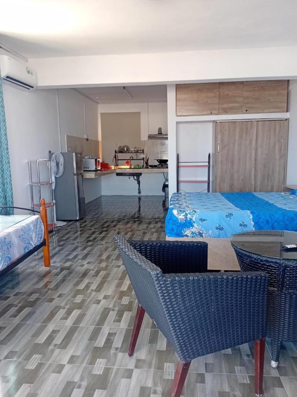 Sea View - Mourouk Guest house Port South East