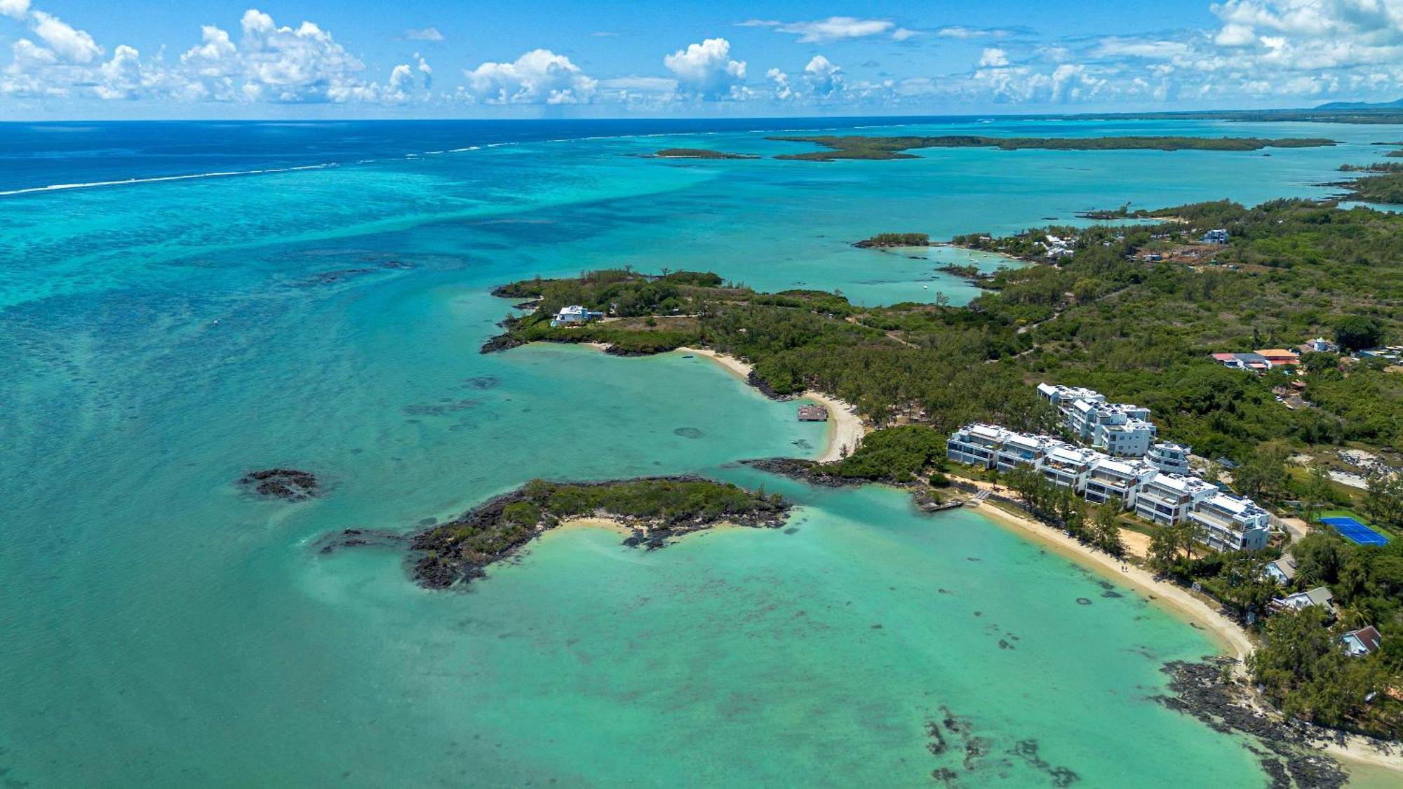 Aqua Serena - Luxury Beachfront Penthouse Apartment *