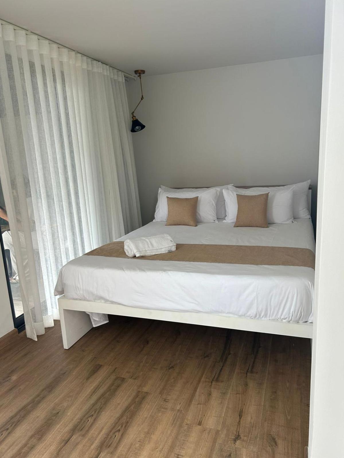 Oboe Gardenste Hotel Pereybere Beach