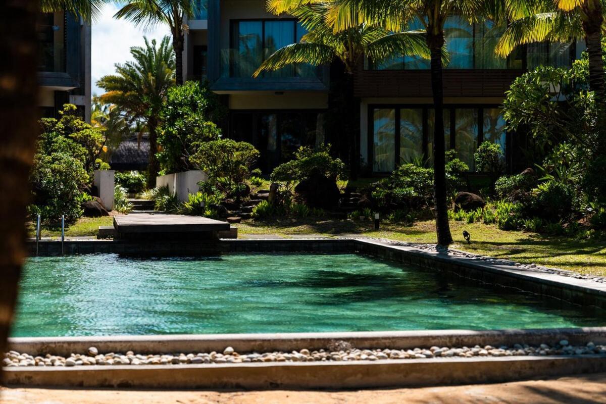 Apartment Beachfront Chic Retreat