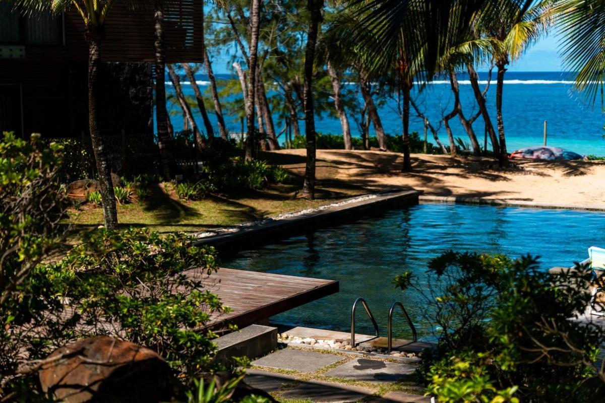 Beachfront Chic Retreat *