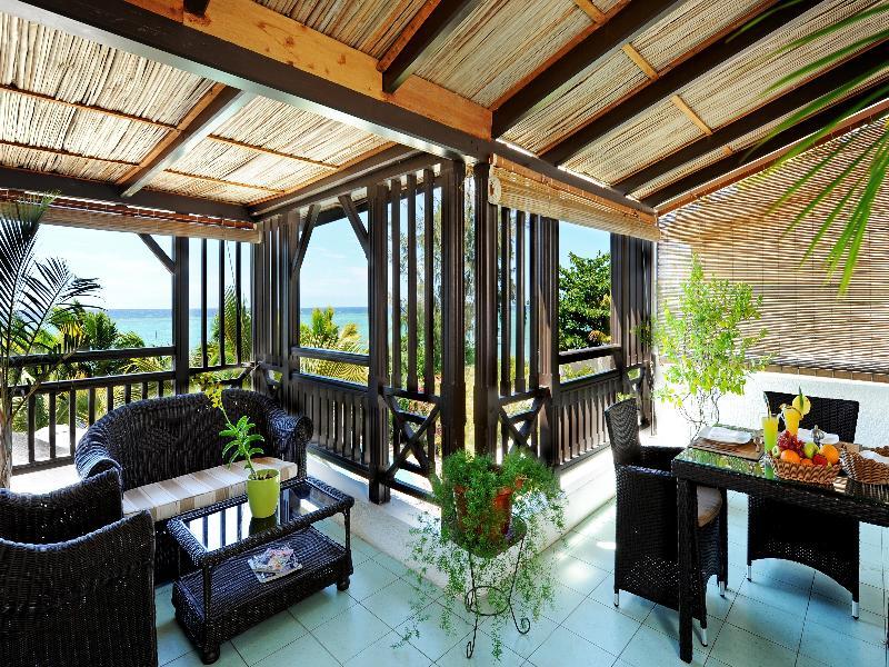 The Bay 3* Riviere Noire