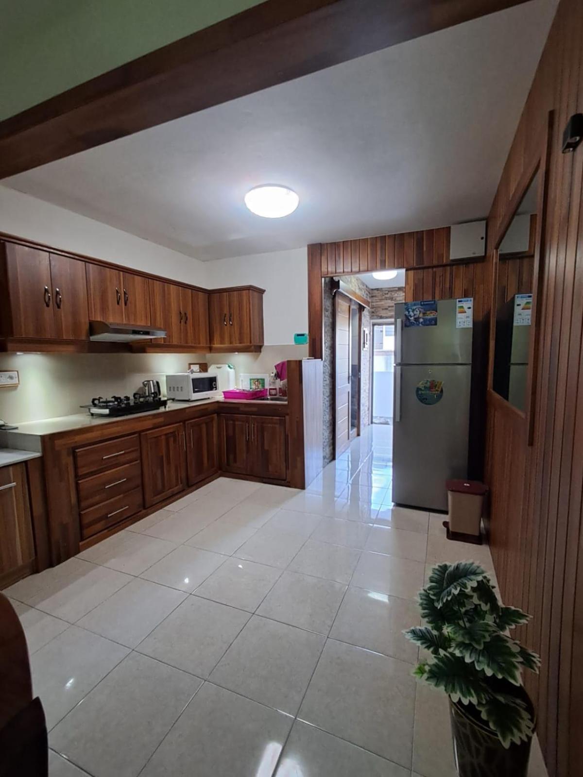 Pearl Apartment