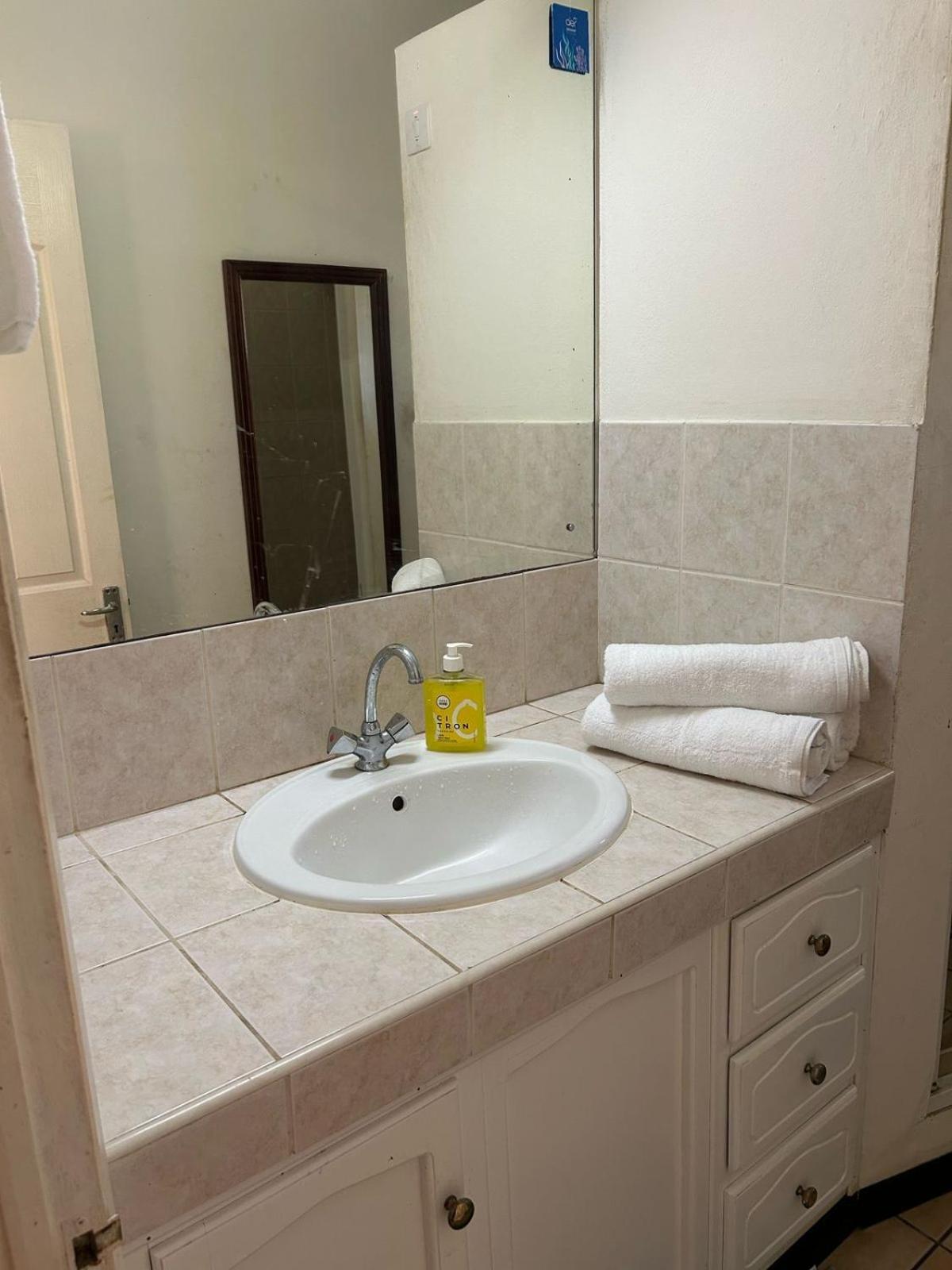 Apartment Greenyvilla Calodyne