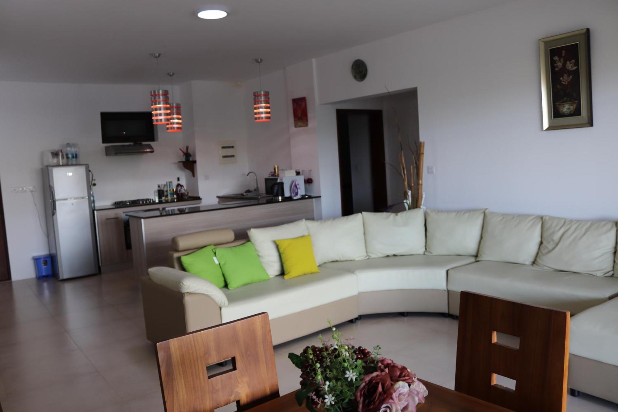 Mahina Luxury 2 Bedroom With Pool