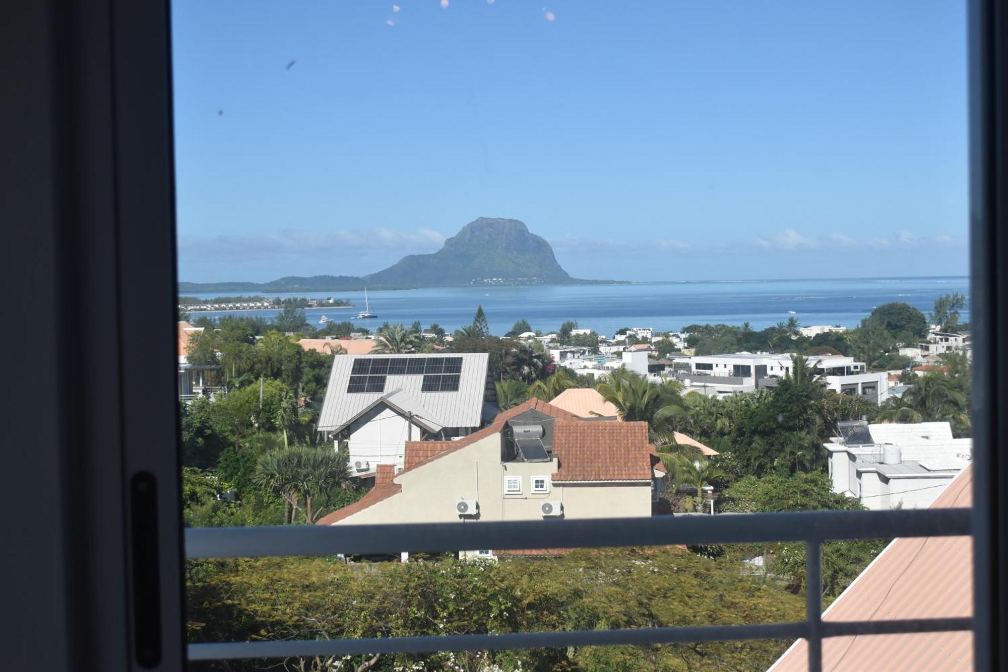 Apartment Exceptional View! Riviere Noire