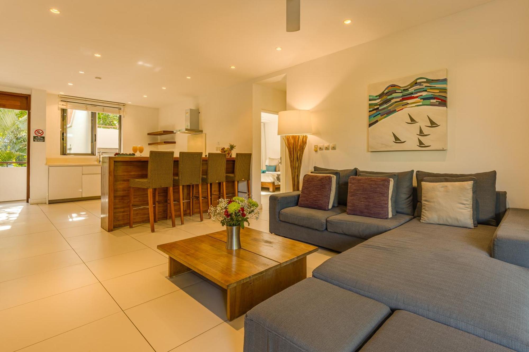 Apartment West Island By Horizon Holidays *