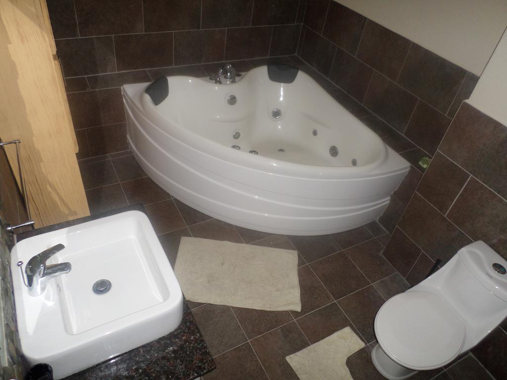 Immeuble Rayon Vert Apartment *