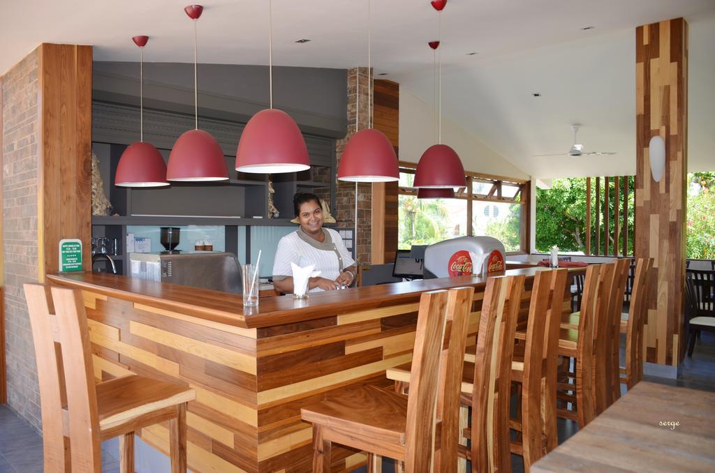 Casa Florida & Pereybere Beach