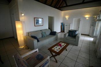 Veloutier Blanc Beachfront By Staymauritius 3*