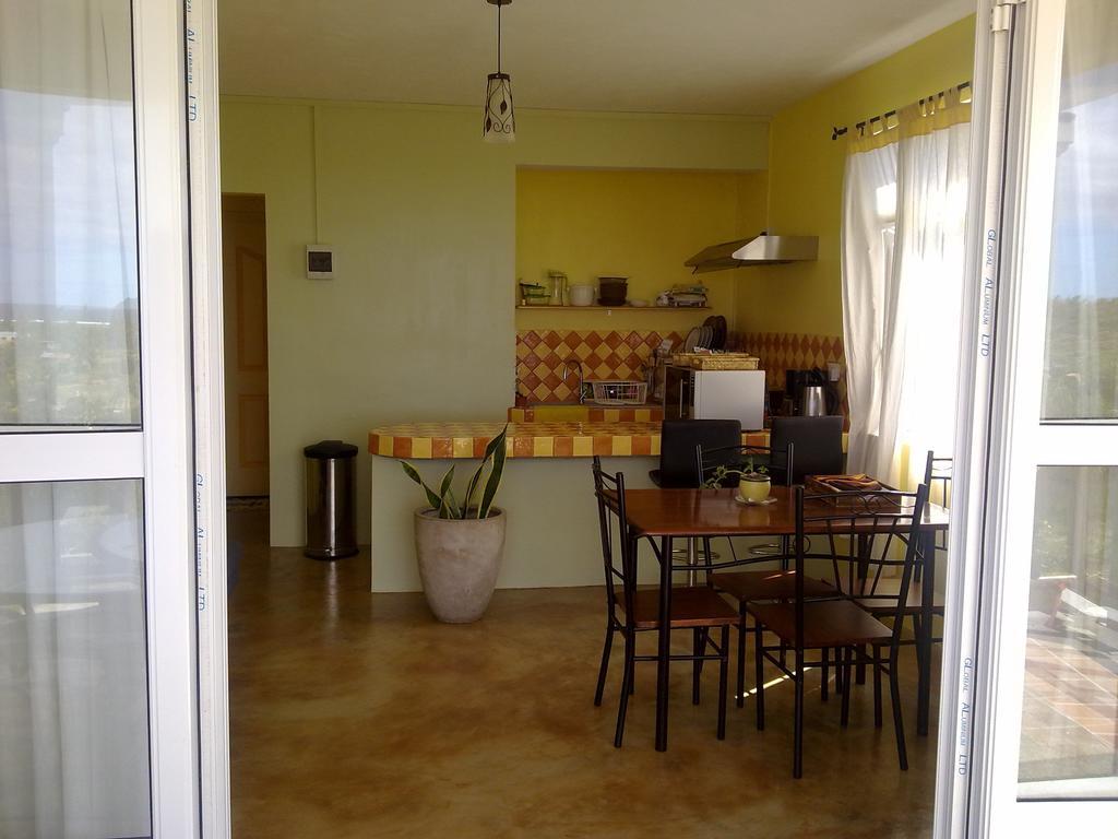 Apartment Le Pimpin Port South East