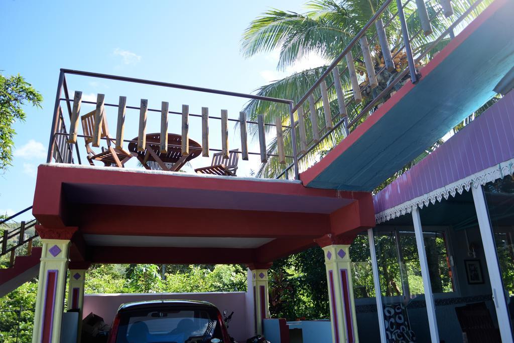 La Romance Kreol Guest house Eau Vanee