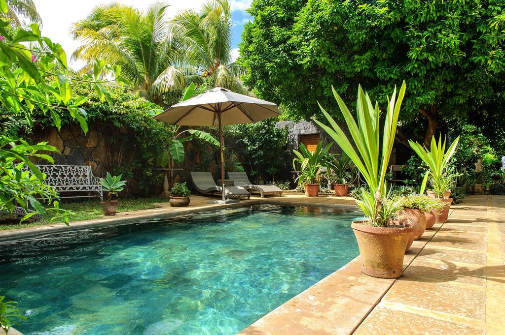 Homestay The River House